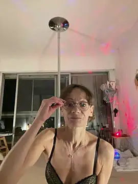 Chris06d22xh online show from February 27, 2026, 9:48 pm