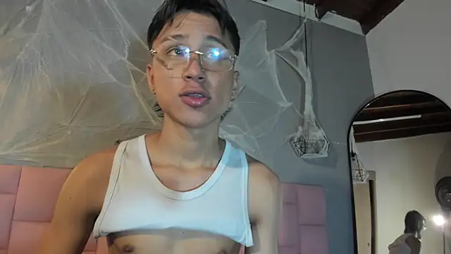 Snapshot of Daddy_Darcks chatting on October 25, 2025, 7:41 pm Daddy Darcks online show from October 25, 2025, 7:41 pm