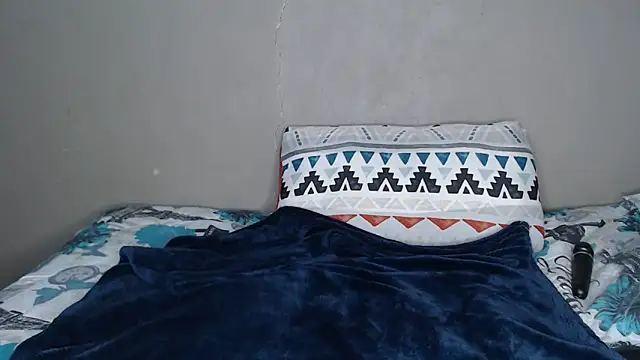 Lunalee online show from March 12, 2026, 7:53 pm