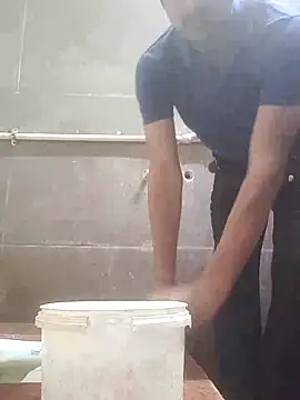 Snapshot of BasicGoal96 chatting on October 3, 2025, 1:57 am BasicGoal96 online show from October 3, 2025, 1:57 am