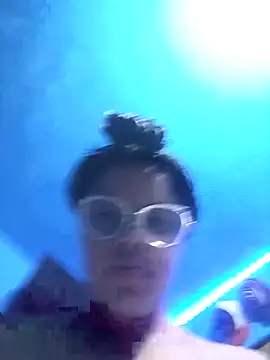 Cloe lopez1 online show from April 10, 2026, 1:00 am