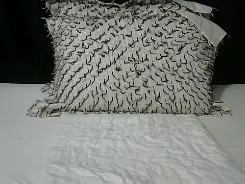 Snapshot of devinantalya chatting on October 24, 2025, 12:45 pm devinantalya online show from October 24, 2025, 12:45 pm