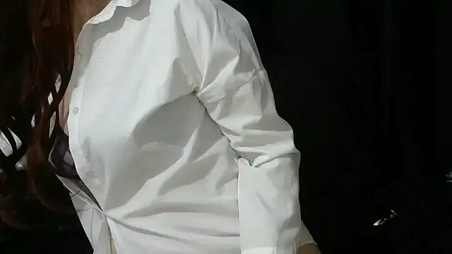 Snapshot of devinantalya chatting on December 16, 2025, 12:43 pm devinantalya online show from December 16, 2025, 12:43 pm