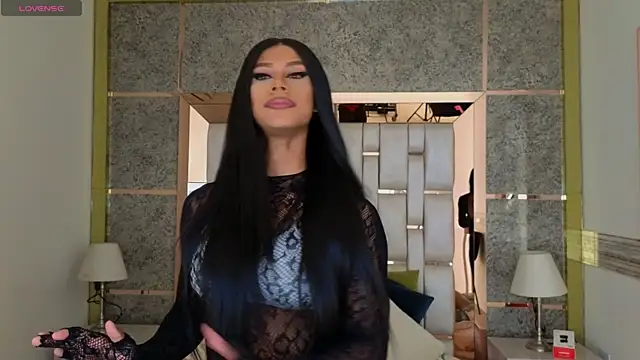 beauty nina online show from May 25, 2026, 1:39 pm