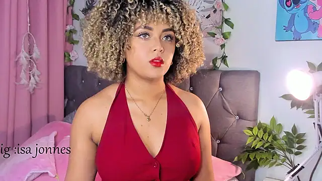 isajonnes18 online show from February 12, 2026, 11:00 pm