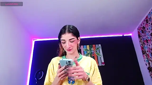 Snapshot of ingrid_zese_ chatting on October 9, 2025, 2:59 pm ingrid zese online show from October 9, 2025, 2:59 pm