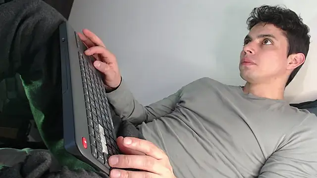 Snapshot of yourfavoriteboy__ chatting on January 5, 2026, 9:07 pm yourfavoriteboy online show from January 5, 2026, 9:07 pm