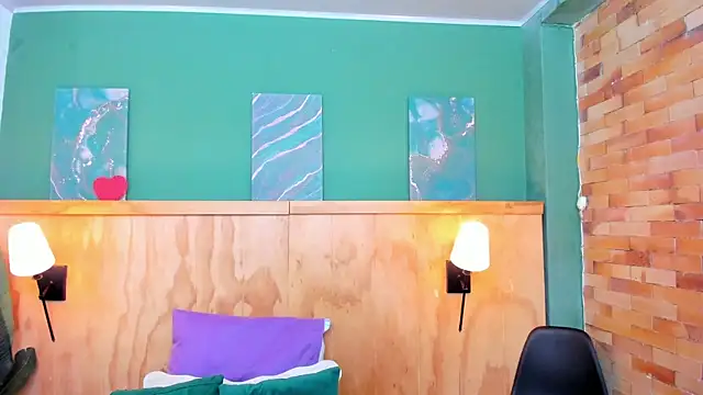 Snapshot of halleylorens chatting on January 16, 2026, 7:18 pm halleylorens online show from January 16, 2026, 7:18 pm