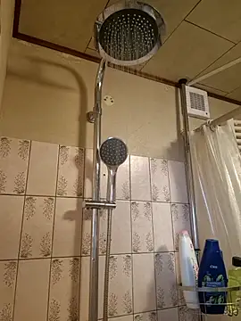 Snapshot of svenni2525 chatting on November 2, 2025, 12:07 pm svenni2525 online show from November 2, 2025, 12:07 pm