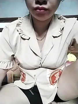 Mie rose online show from October 1, 2025, 2:45 pm