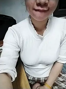 Snapshot of Mie_rose chatting on February 7, 2026, 1:20 am Mie rose online show from February 7, 2026, 1:20 am