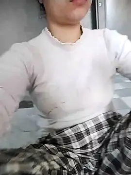 Snapshot of Mie_rose chatting on February 13, 2026, 7:15 am Mie rose online show from February 13, 2026, 7:15 am