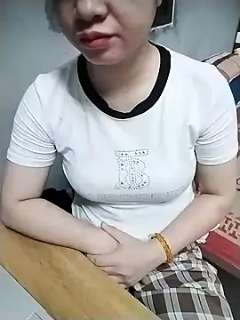 Snapshot of Mie_rose chatting on March 2, 2026, 1:41 am Mie rose online show from March 2, 2026, 1:41 am