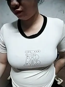 Snapshot of Mie_rose chatting on March 31, 2026, 1:55 pm Mie rose online show from March 31, 2026, 1:55 pm