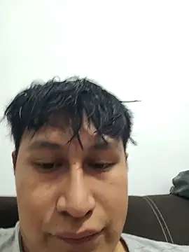 Snapshot of surdotravieso chatting on October 9, 2025, 10:41 pm surdotravieso online show from October 9, 2025, 10:41 pm