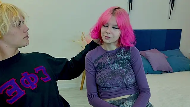 Bonnie And C1yde online show from October 11, 2025, 5:11 pm