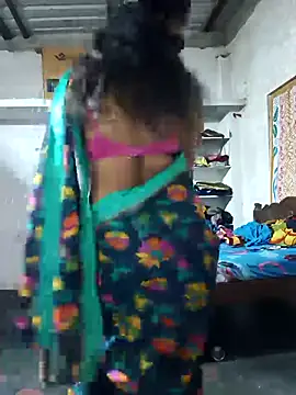 Snapshot of srav43 chatting on October 29, 2025, 6:09 pm srav43 online show from October 29, 2025, 6:09 pm