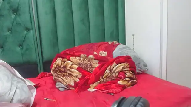 Snapshot of BUNNYCHOWX28 chatting on February 21, 2026, 9:05 pm BUNNYCHOWX28 online show from February 21, 2026, 9:05 pm