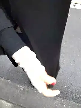 pink-mai online show from February 23, 2026, 12:41 am