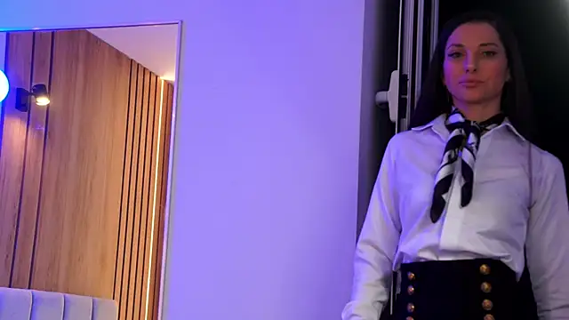 EllyLynn online show from March 3, 2026, 7:20 pm