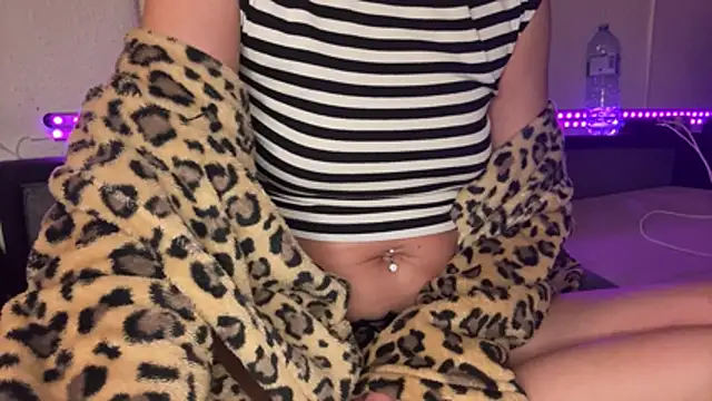 krystal fr online show from March 20, 2026, 4:28 am