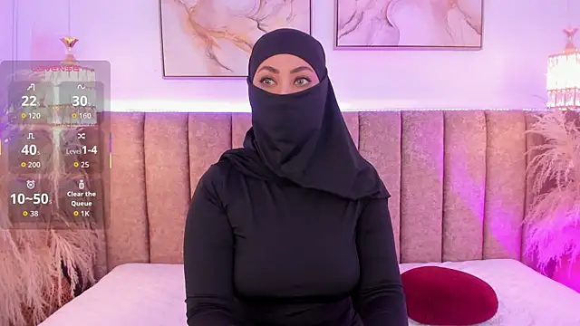 azza   online show from September 30, 2025, 12:21 pm