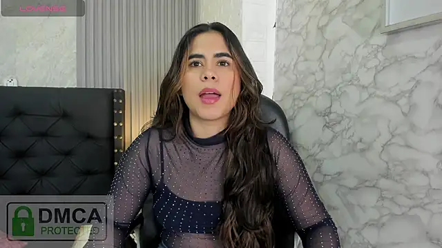Snapshot of alicy__torres chatting on June 13, 2026, 12:25 pm alicy torres online show from June 13, 2026, 12:25 pm