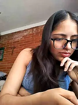 Goddesscut333 online show from January 7, 2026, 6:43 pm