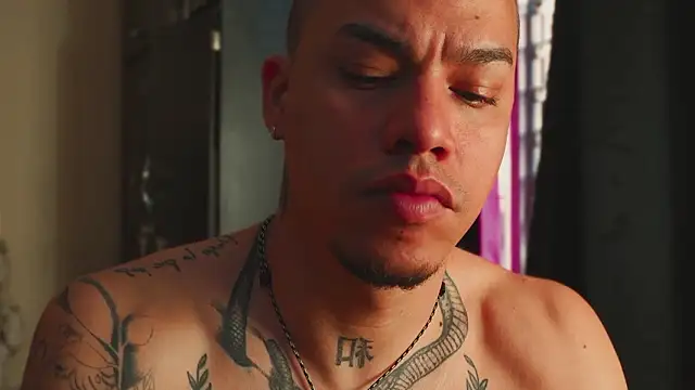 AlphaMasterXxx online show from March 27, 2026, 3:56 pm