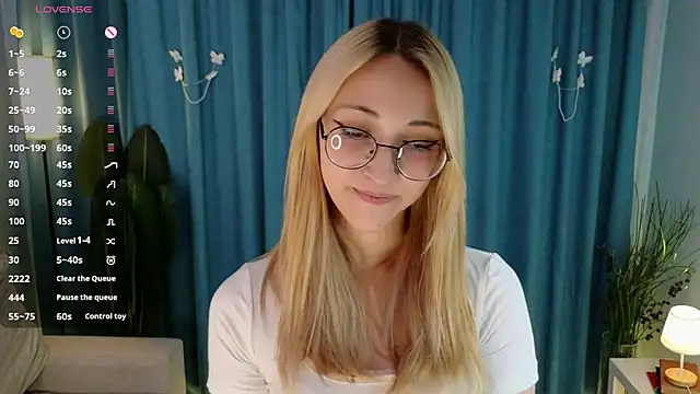 Snapshot of Marry_sharp chatting on September 12, 2025, 9:04 pm Marry sharp online show from September 12, 2025, 9:04 pm