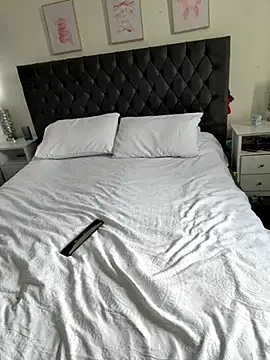 brunetteGirl274 online show from October 5, 2025, 11:19 am