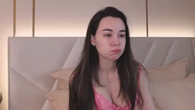 MiaMarlow online show from September 14, 2025, 5:28 am