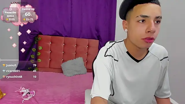 Snapshot of Aisha_andy chatting on September 30, 2025, 3:11 am Aisha andy online show from September 30, 2025, 3:11 am