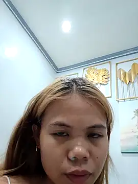 Sexxie Ella22 online show from April 9, 2026, 12:32 pm