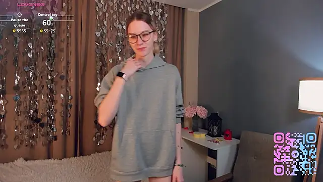 Snapshot of SharylSmalt chatting on February 22, 2026, 1:07 am SharylSmalt online show from February 22, 2026, 1:07 am