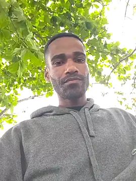 negrobrazil92 online show from October 9, 2025, 3:10 pm