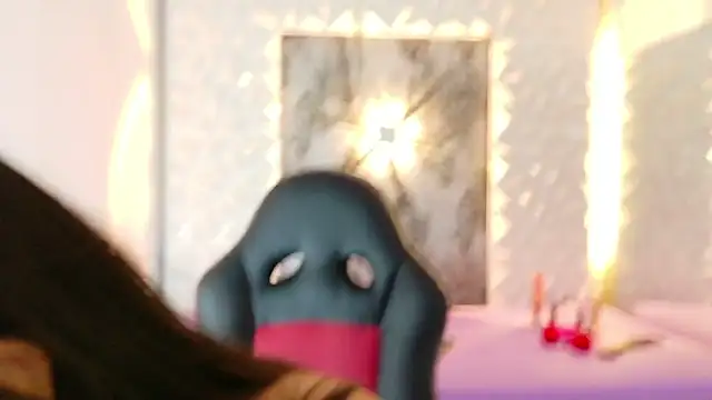 Snapshot of Luciana_r chatting on September 12, 2025, 10:10 pm Luciana r online show from September 12, 2025, 10:10 pm