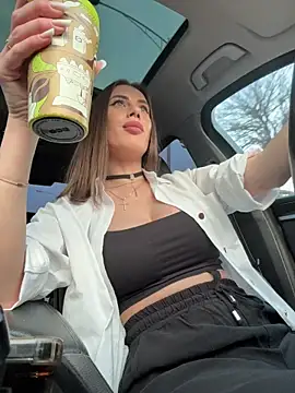 Snapshot of _JessyRey_ chatting on March 5, 2026, 5:36 am JessyRey online show from March 5, 2026, 5:36 am