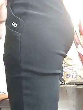 Snapshot of Laxmi_89 chatting on October 2, 2025, 3:35 am Laxmi 89 online show from October 2, 2025, 3:35 am