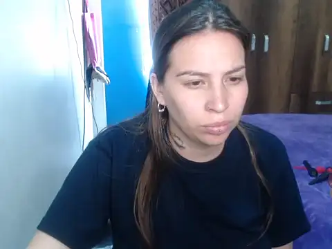 cloequeen15 online show from February 2, 2026, 5:00 pm