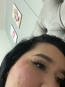 Snapshot of Aliciawhitee chatting on September 9, 2025, 4:45 am Aliciawhitee online show from September 9, 2025, 4:45 am