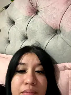 Snapshot of Aliciawhitee chatting on October 9, 2025, 11:58 pm Aliciawhitee online show from October 9, 2025, 11:58 pm