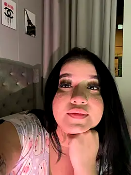 Snapshot of Aliciawhitee chatting on October 20, 2025, 1:50 am Aliciawhitee online show from October 20, 2025, 1:50 am