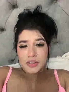 Snapshot of Aliciawhitee chatting on October 26, 2025, 5:13 am Aliciawhitee online show from October 26, 2025, 5:13 am