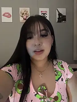 Snapshot of Aliciawhitee chatting on February 21, 2026, 5:08 am Aliciawhitee online show from February 21, 2026, 5:08 am