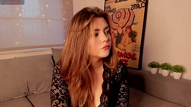 MerlynDinovo online show from December 20, 2025, 8:21 am