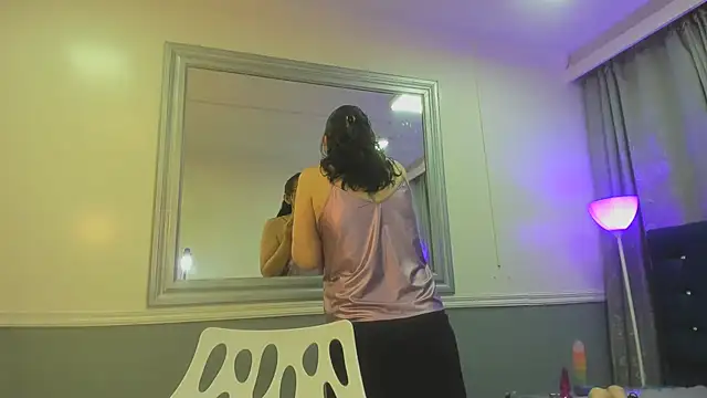 Oriana Jhonson online show from April 9, 2026, 11:04 am