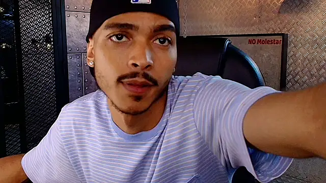 MarcusRain  online show from October 7, 2025, 3:36 am