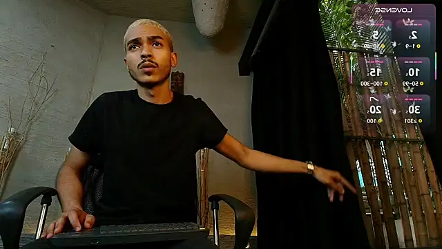 MarcusRain  online show from October 15, 2025, 7:25 pm