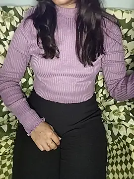 Snapshot of Laila_Pahadi chatting on November 3, 2025, 6:31 pm Laila Pahadi online show from November 3, 2025, 6:31 pm